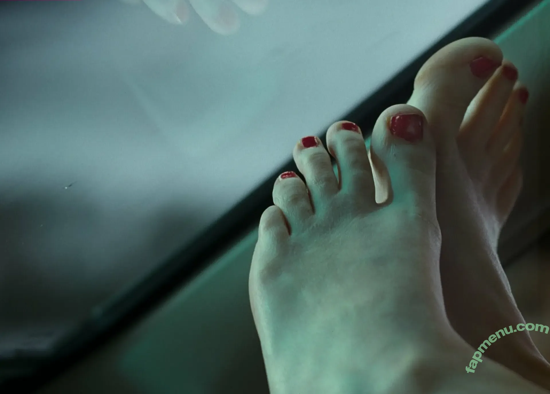 Jennifer Lawrence nude photo #0588 (jennifer_lawrence / jenniferlawrence_)