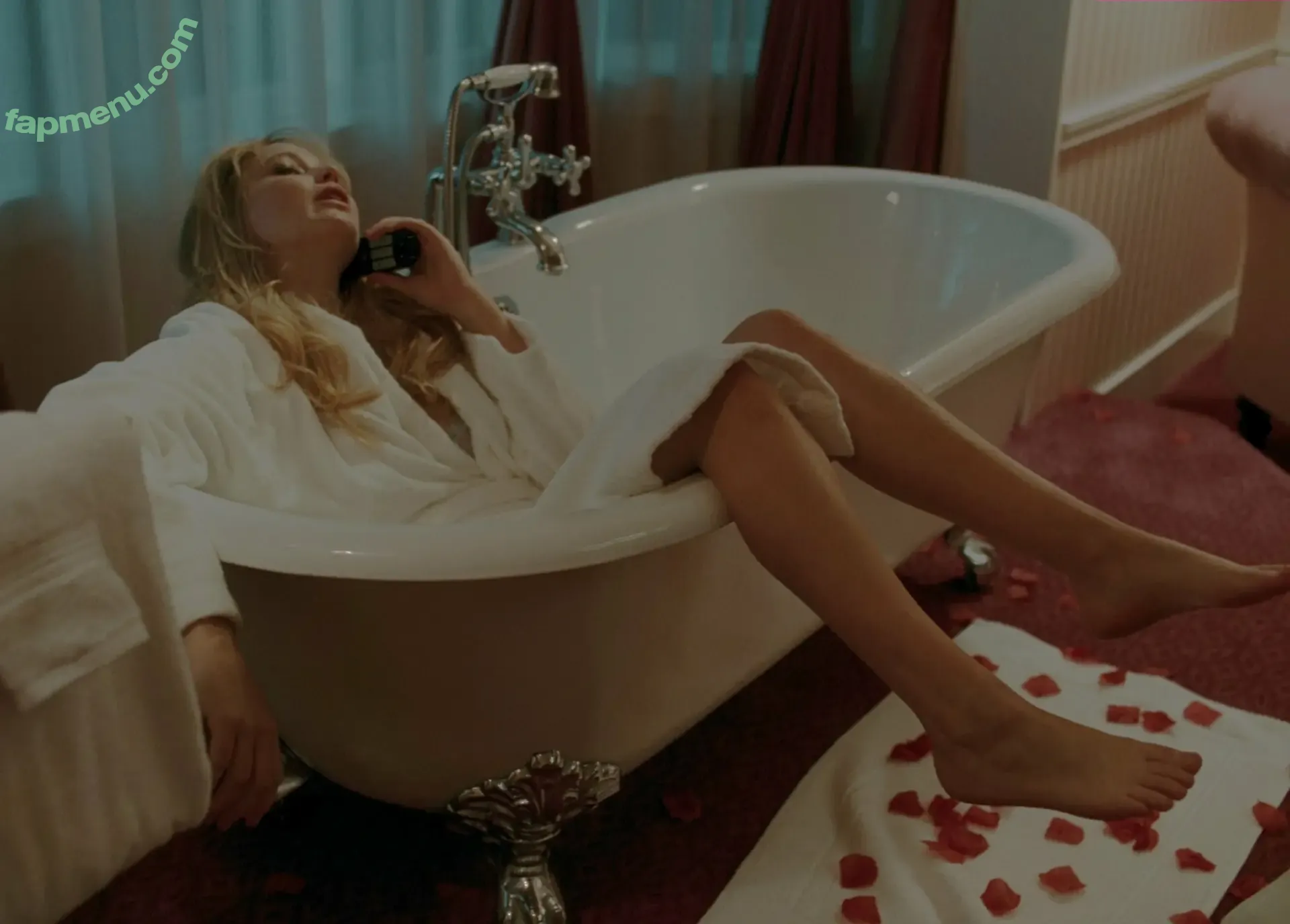 Jennifer Lawrence nude photo #0594 (jennifer_lawrence / jenniferlawrence_)