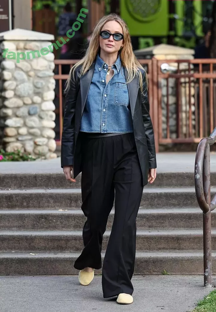 Jennifer Lawrence nude photo #1039 (1jnnf / jennifer.lawrence)