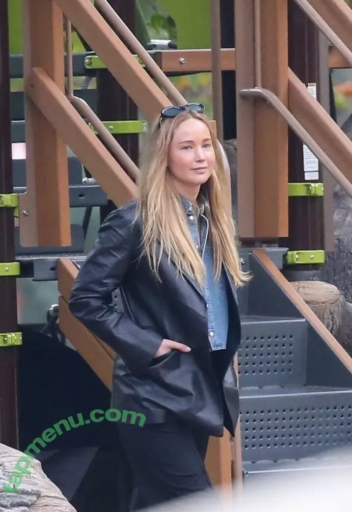 Jennifer Lawrence nude photo #1040 (1jnnf / jennifer.lawrence)