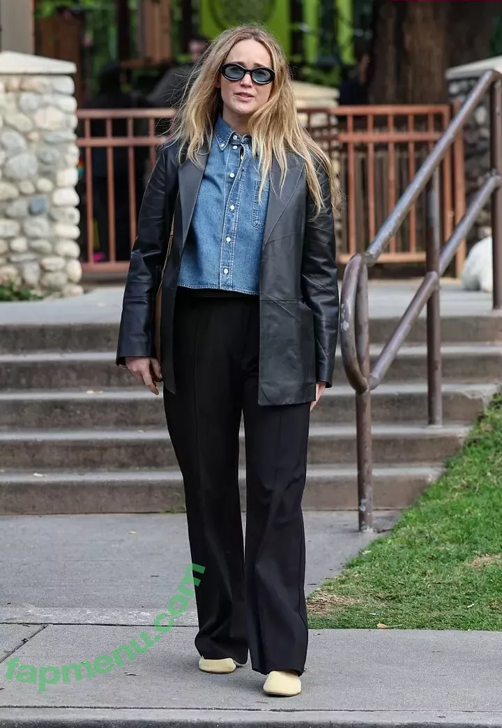 Jennifer Lawrence nude photo #1045 (1jnnf / jennifer.lawrence)