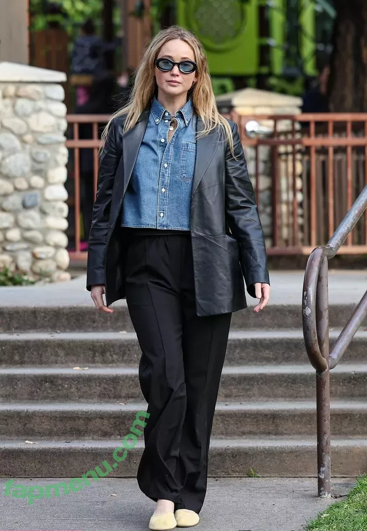 Jennifer Lawrence nude photo #1054 (1jnnf / jennifer.lawrence)