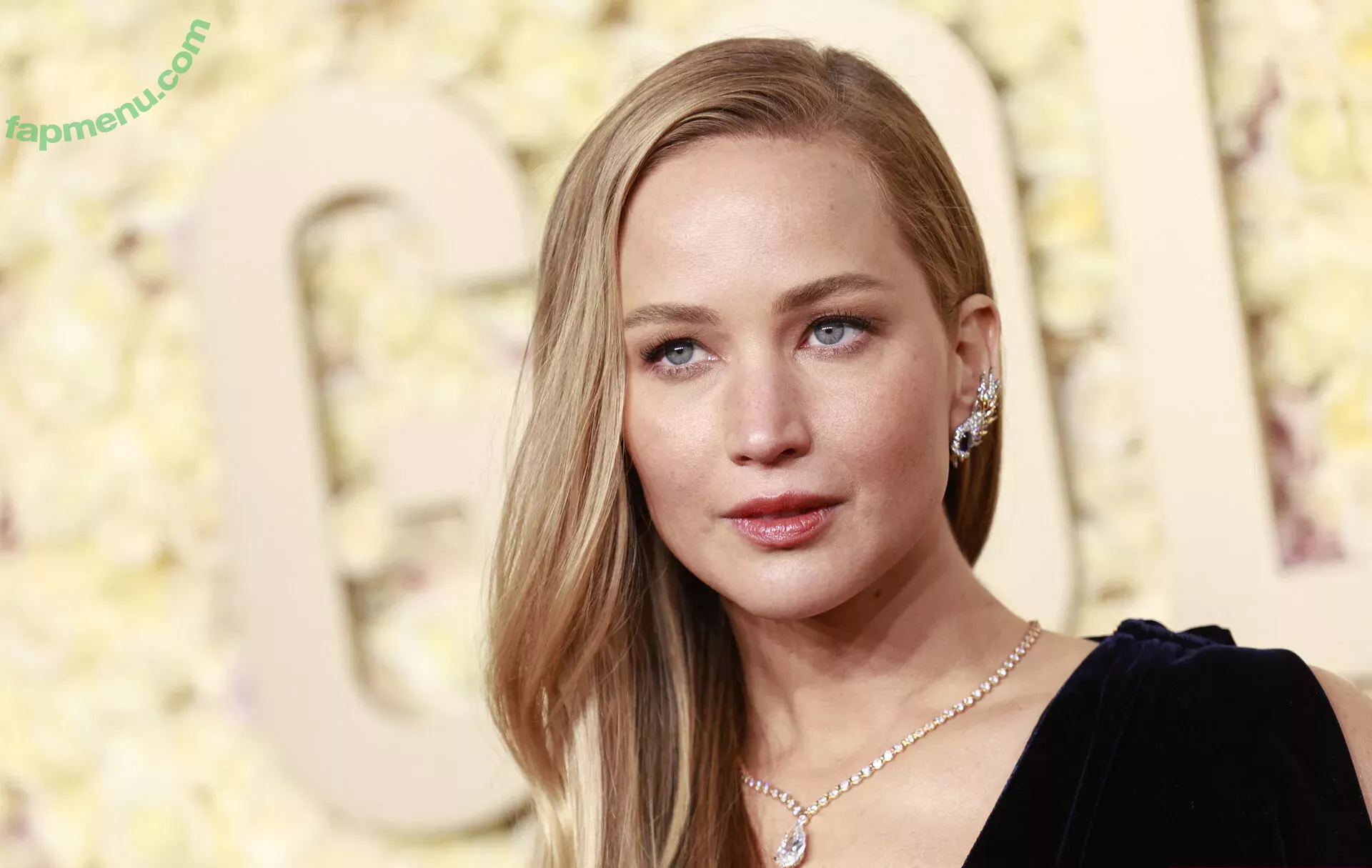 Jennifer Lawrence nude photo #1076 (1jnnf / jennifer.lawrence)