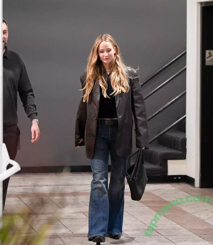 Jennifer Lawrence nude photo #1086 (1jnnf / jennifer.lawrence)