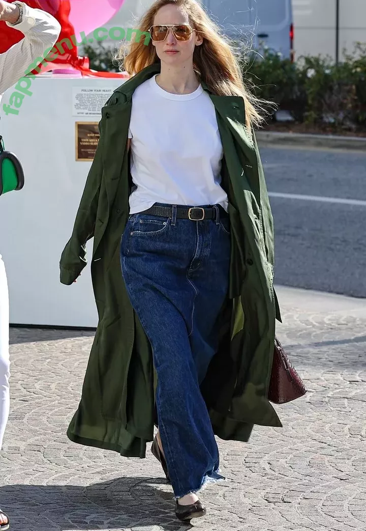 Jennifer Lawrence nude photo #1108 (1jnnf / jennifer.lawrence)