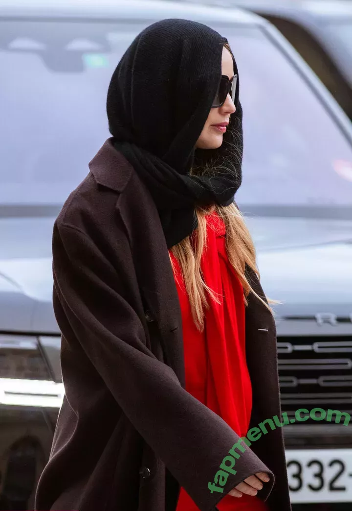 Jennifer Lawrence nude photo #1172 (1jnnf / jennifer.lawrence)