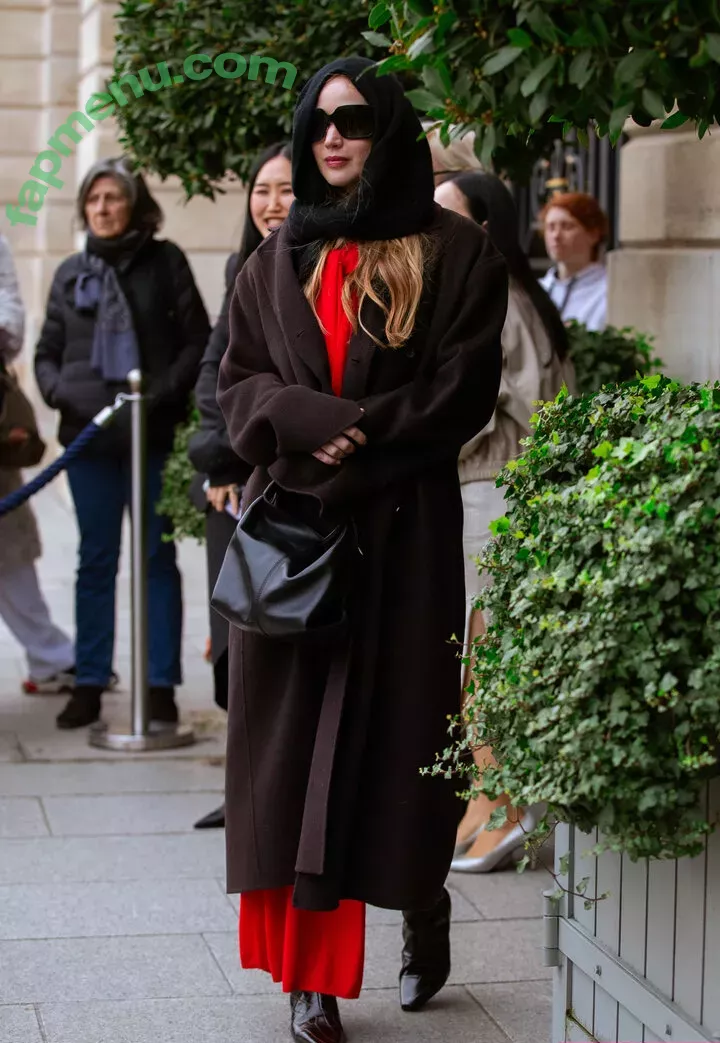 Jennifer Lawrence nude photo #1175 (1jnnf / jennifer.lawrence)