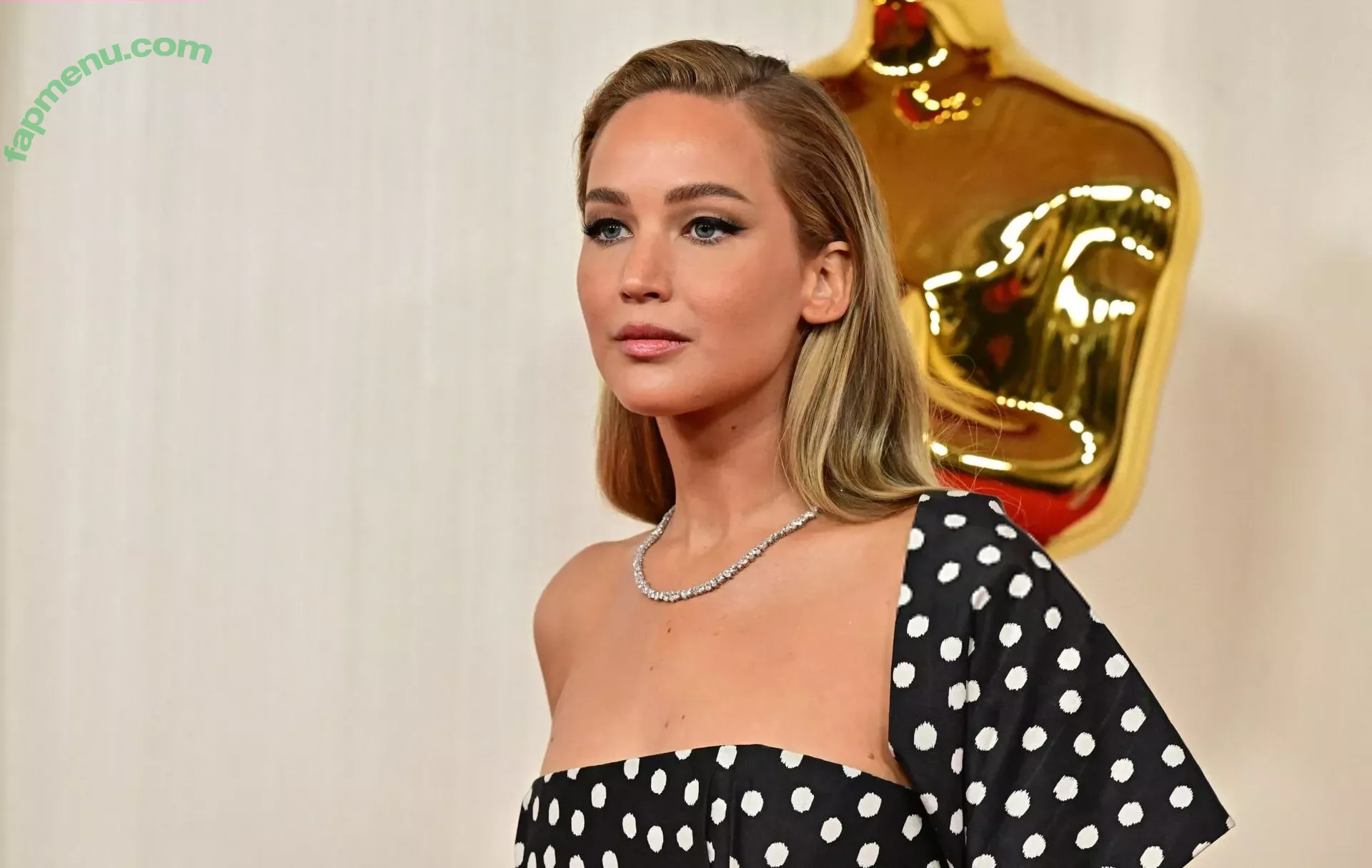 Jennifer Lawrence nude photo #1192 (1jnnf / jennifer.lawrence)