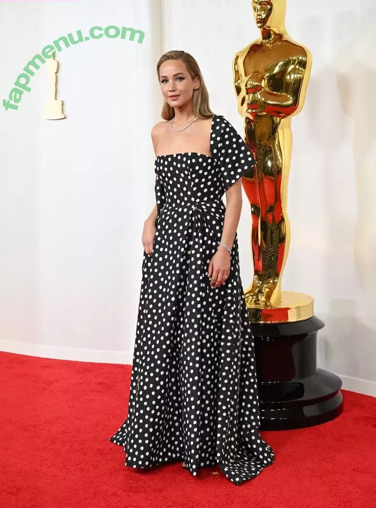 Jennifer Lawrence nude photo #1204 (1jnnf / jennifer.lawrence)