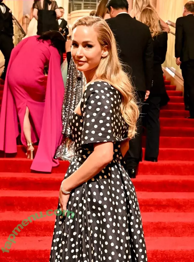 Jennifer Lawrence nude photo #1222 (1jnnf / jennifer.lawrence)