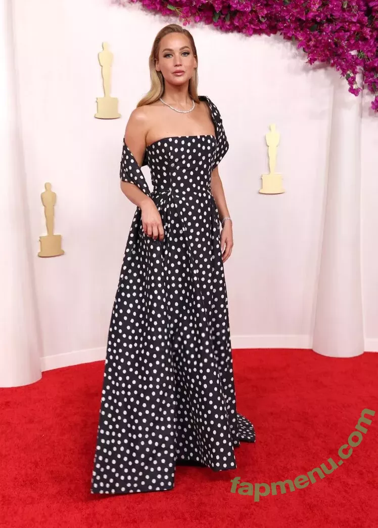 Jennifer Lawrence nude photo #1227 (1jnnf / jennifer.lawrence)