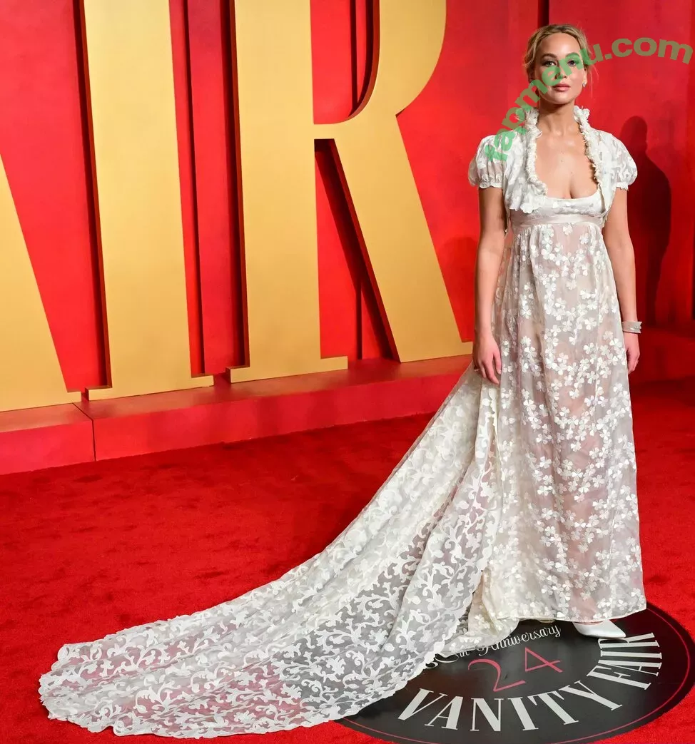 Jennifer Lawrence nude photo #1233 (1jnnf / jennifer.lawrence)