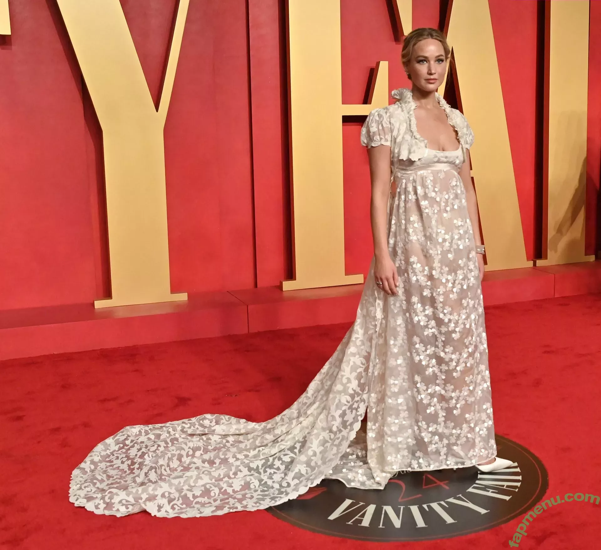 Jennifer Lawrence nude photo #1246 (1jnnf / jennifer.lawrence)