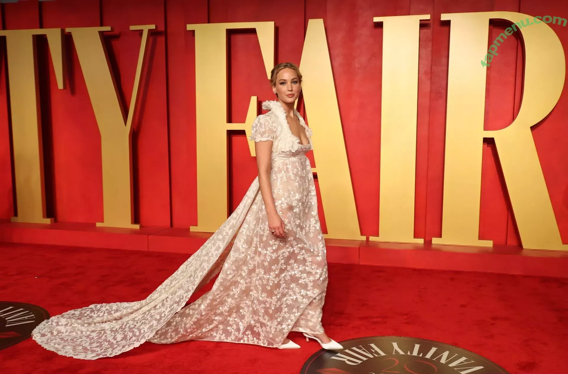 Jennifer Lawrence nude photo #1253 (1jnnf / jennifer.lawrence)