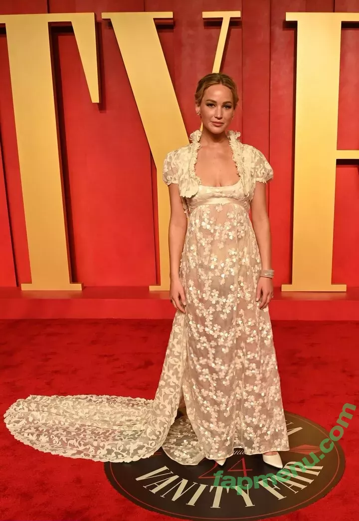 Jennifer Lawrence nude photo #1264 (1jnnf / jennifer.lawrence)