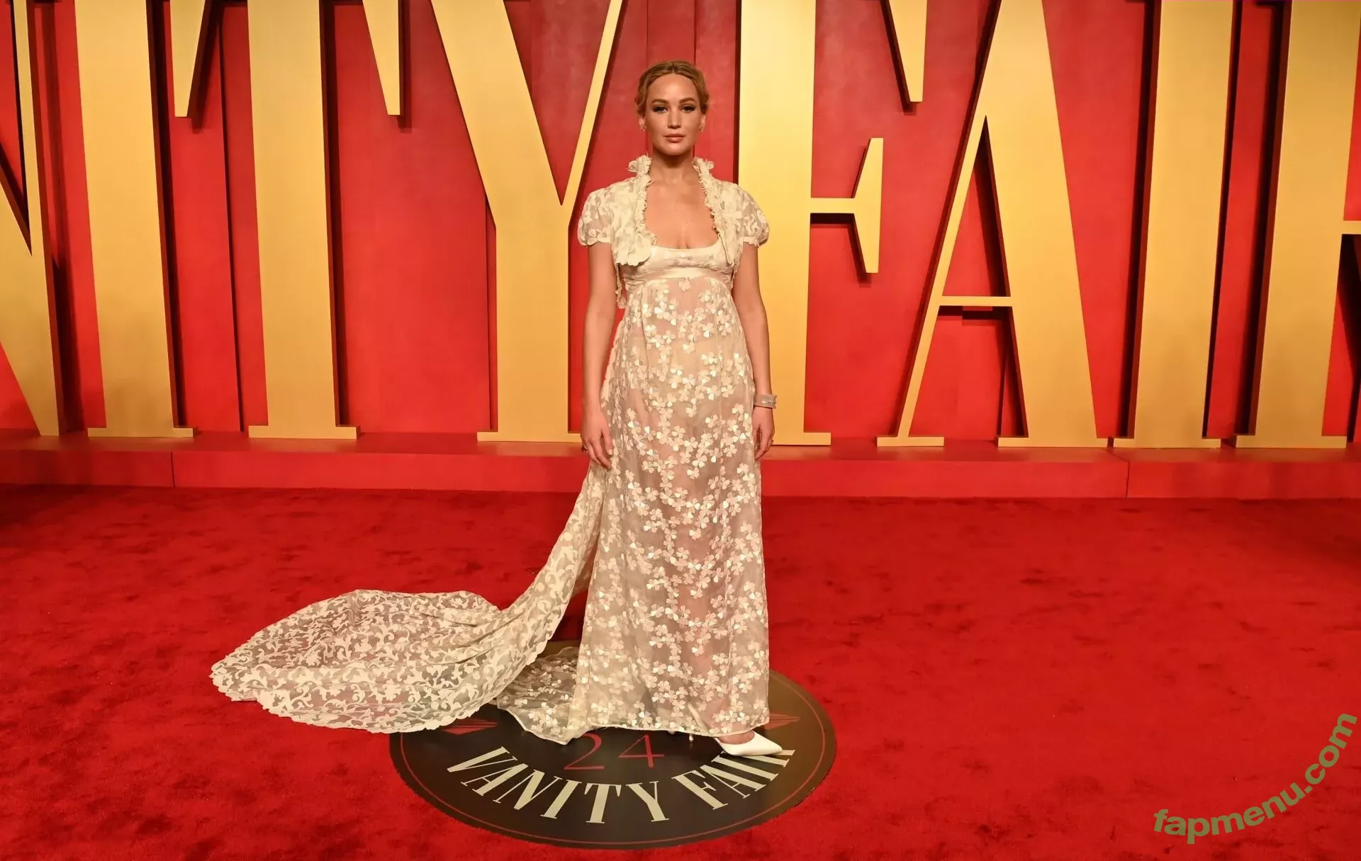 Jennifer Lawrence nude photo #1267 (1jnnf / jennifer.lawrence)