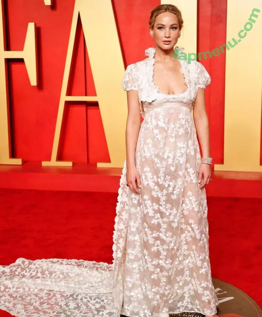 Jennifer Lawrence nude photo #1275 (1jnnf / jennifer.lawrence)