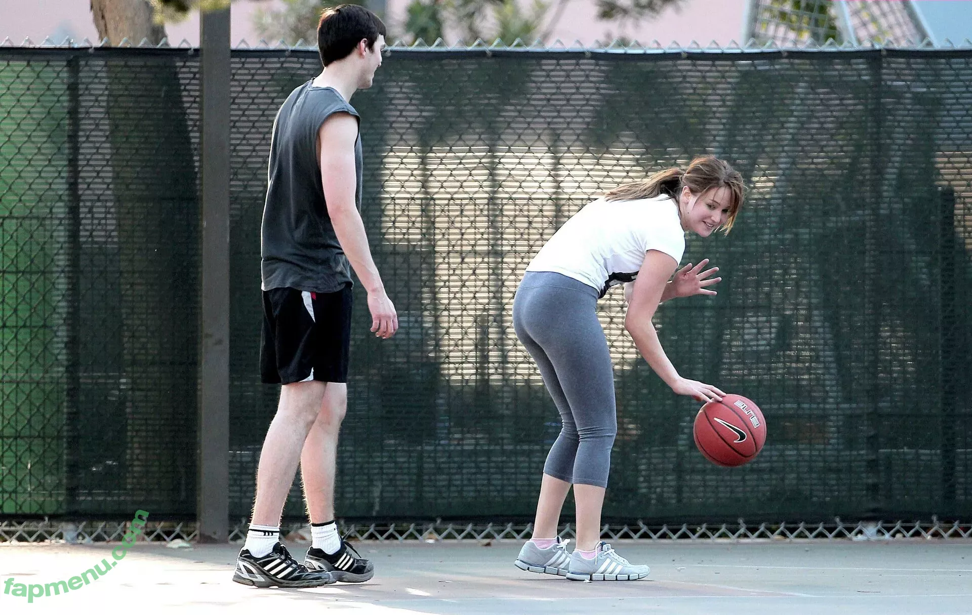 Jennifer Lawrence nude photo #1364 (1jnnf / jennifer.lawrence)