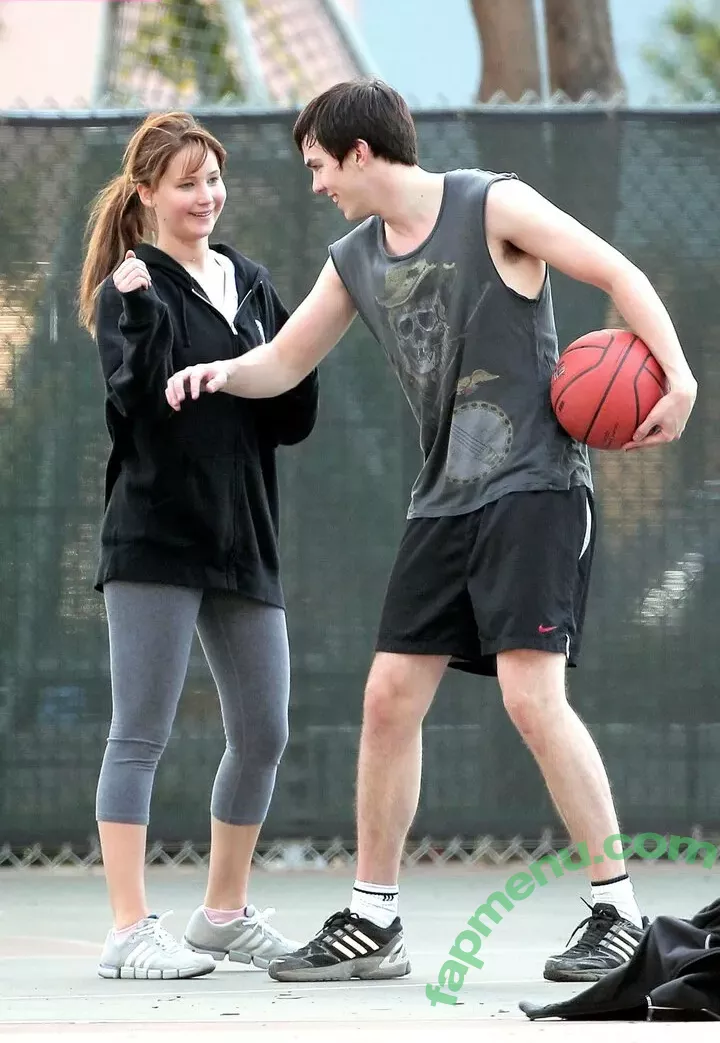 Jennifer Lawrence nude photo #1375 (1jnnf / jennifer.lawrence)