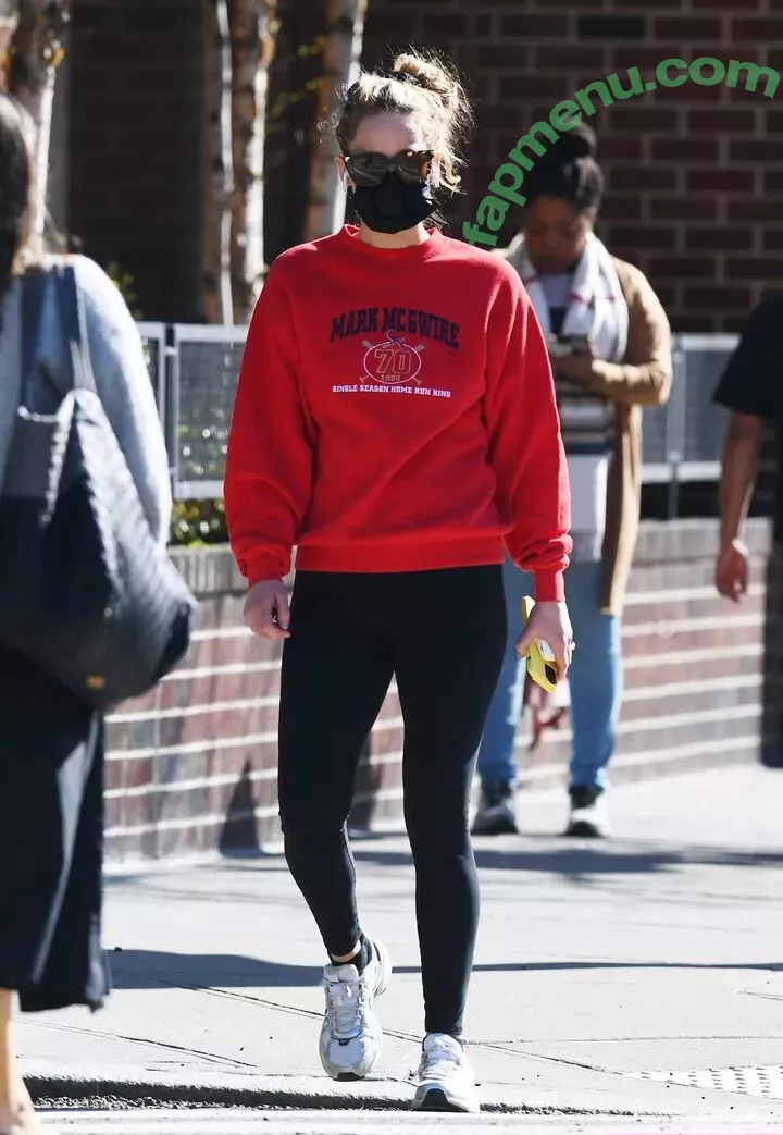 Jennifer Lawrence nude photo #1493 (1jnnf / jennifer.lawrence)