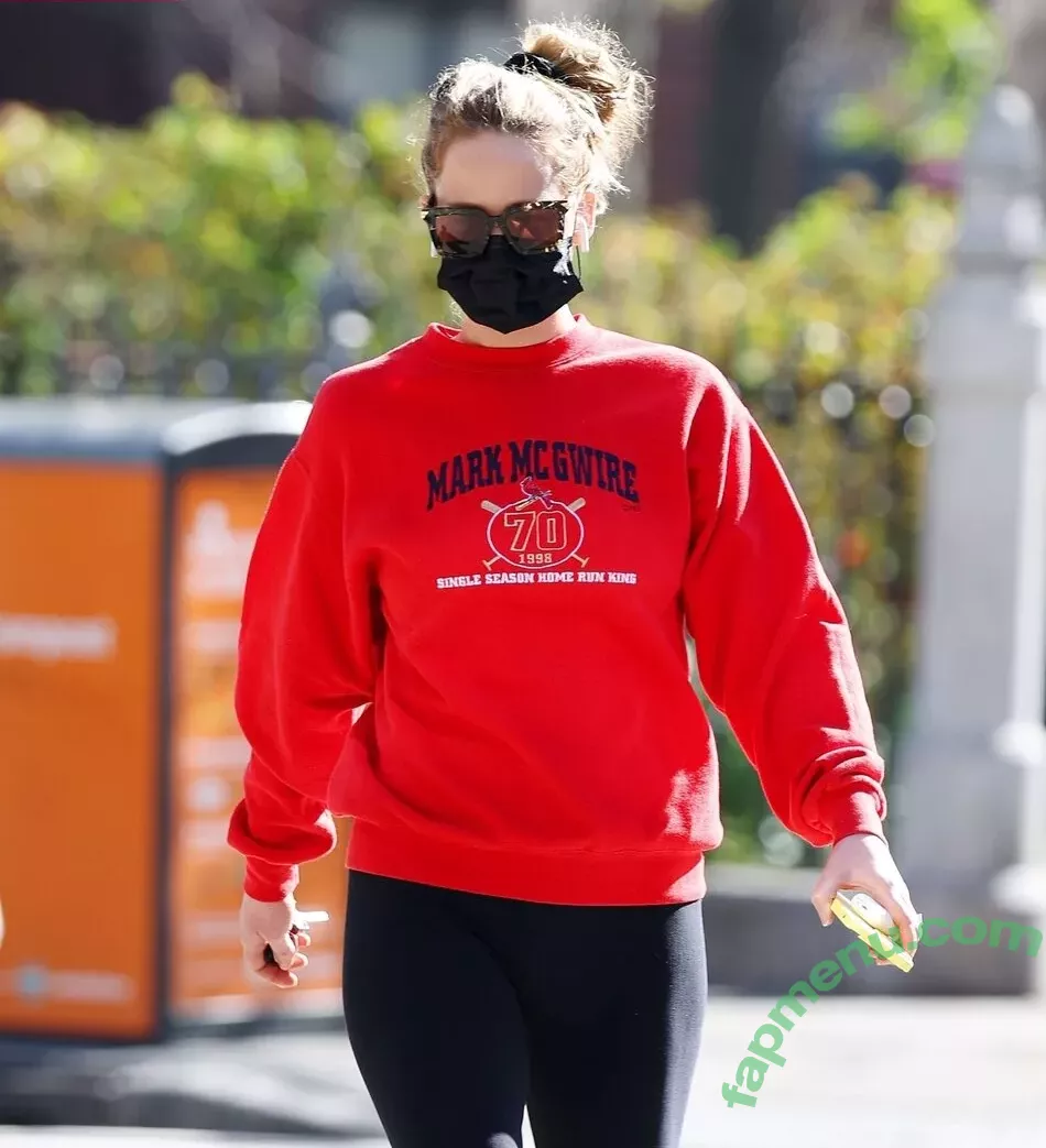 Jennifer Lawrence nude photo #1501 (1jnnf / jennifer.lawrence)