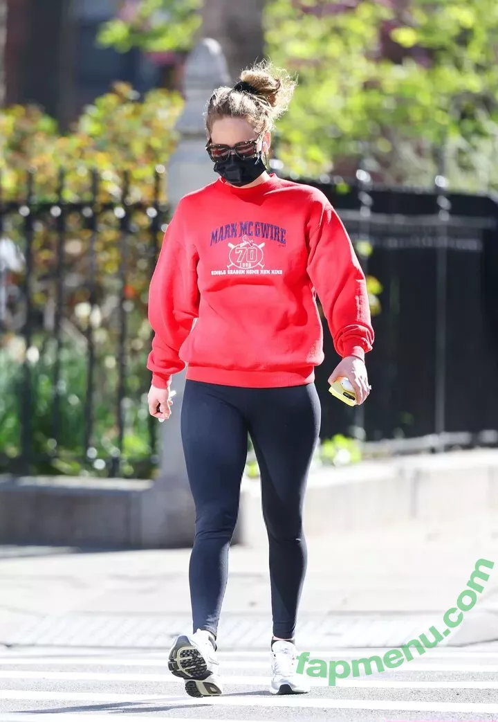 Jennifer Lawrence nude photo #1506 (1jnnf / jennifer.lawrence)