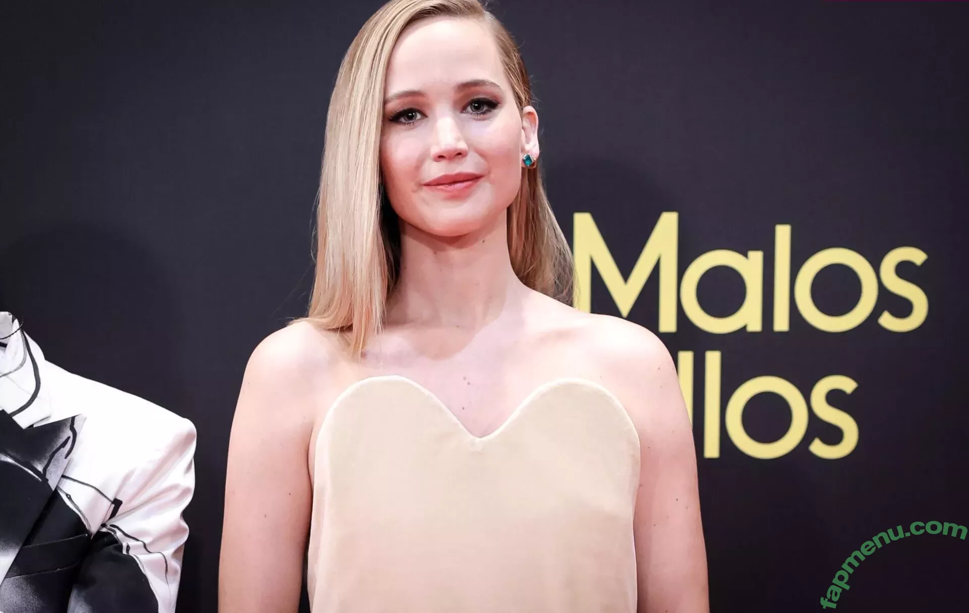 Jennifer Lawrence nude photo #1801 (1jnnf / jennifer.lawrence)