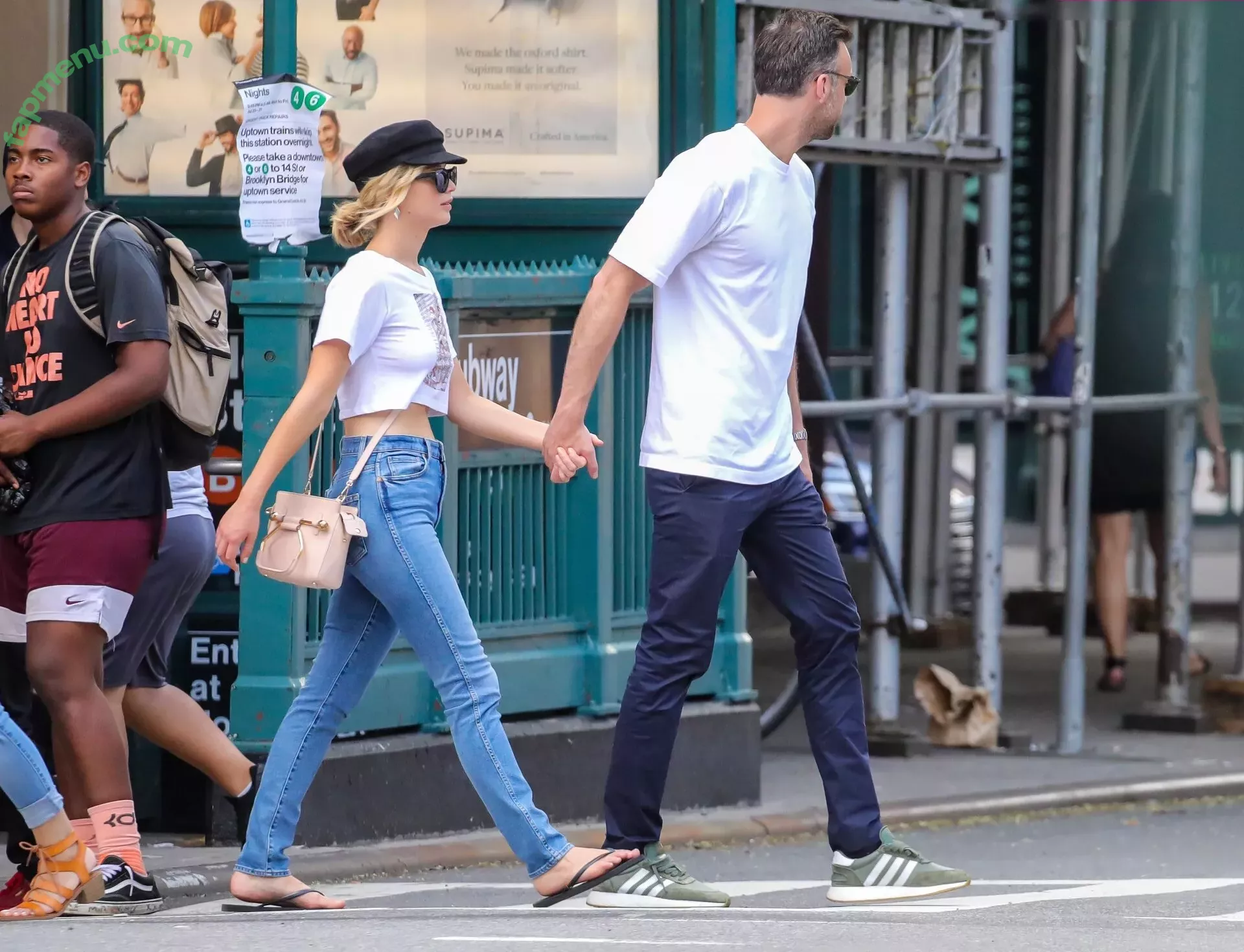 Jennifer Lawrence nude photo #1824 (1jnnf / jennifer.lawrence)