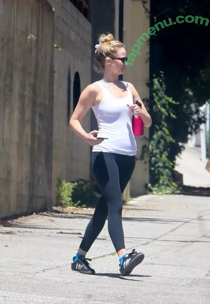Jennifer Lawrence nude photo #1865 (1jnnf / jennifer.lawrence)