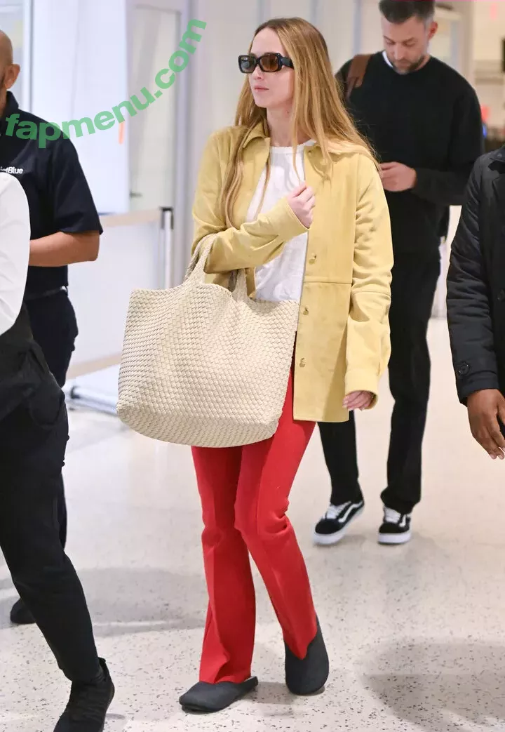 Jennifer Lawrence nude photo #1944 (1jnnf / jennifer.lawrence)