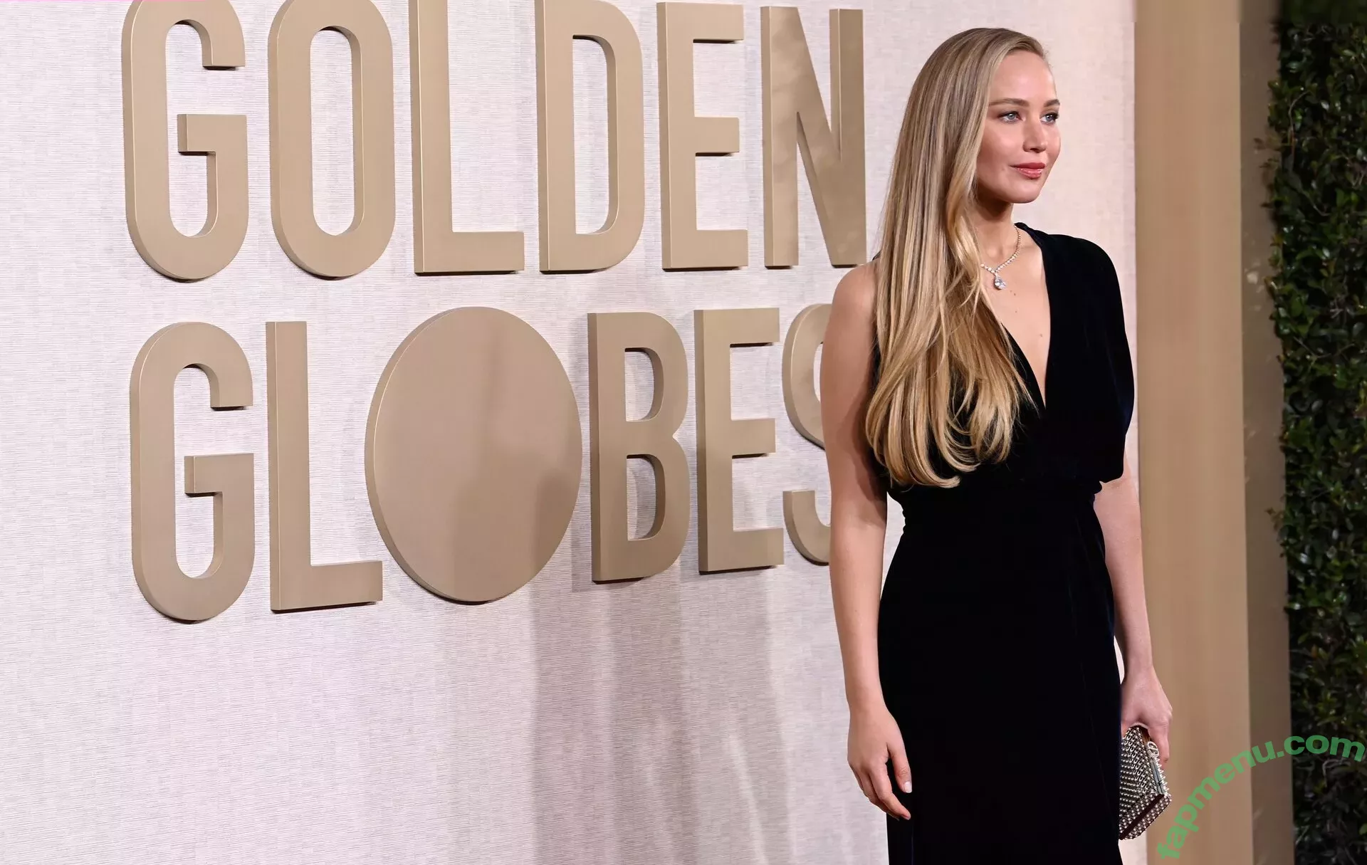 Jennifer Lawrence nude photo #1975 (1jnnf / jennifer.lawrence)