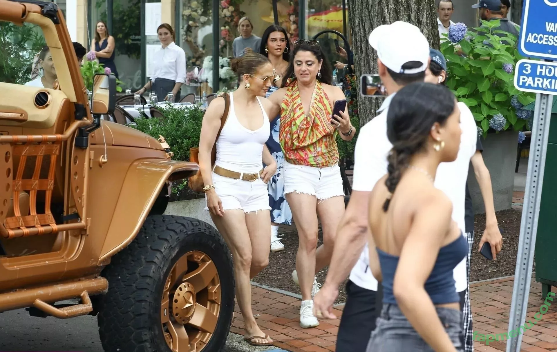 Jennifer Lopez nude photo #3309 (JLo / jennifer_jlo / jenniferlopez)