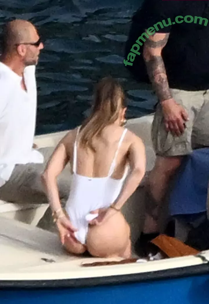 Jennifer Lopez nude photo #3314 (JLo / jennifer_jlo / jenniferlopez)