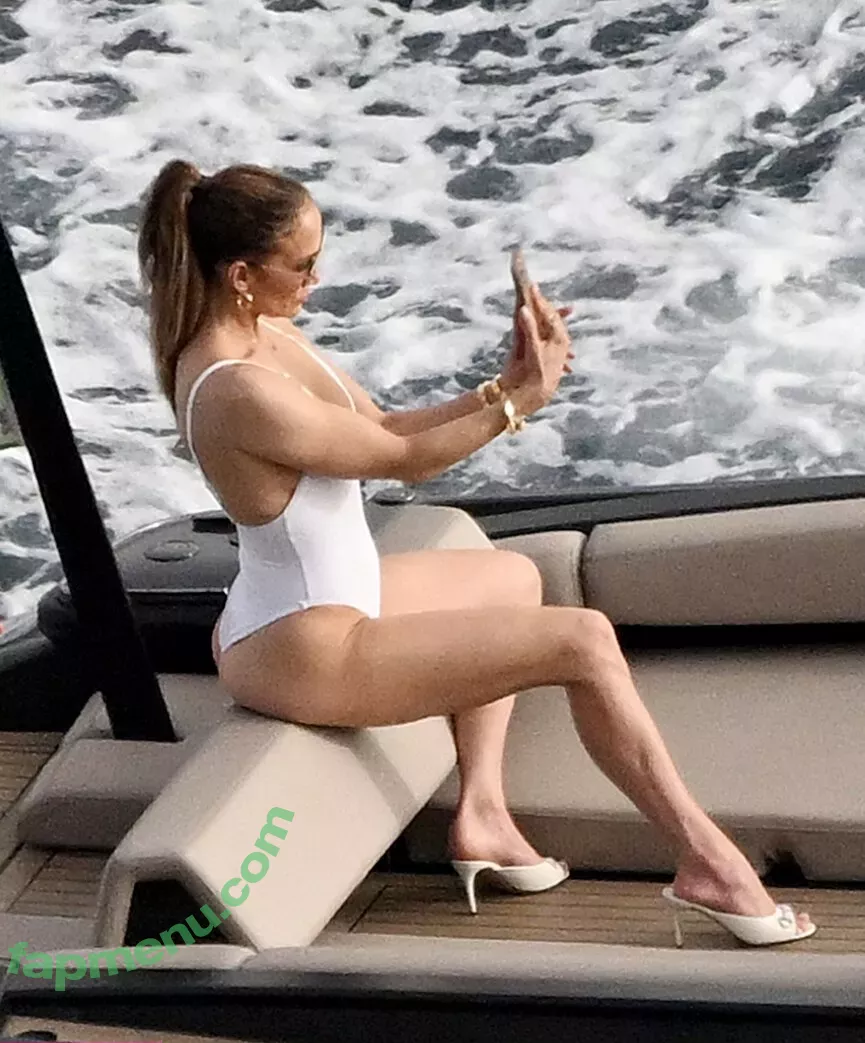 Jennifer Lopez nude photo #3315 (JLo / jennifer_jlo / jenniferlopez)