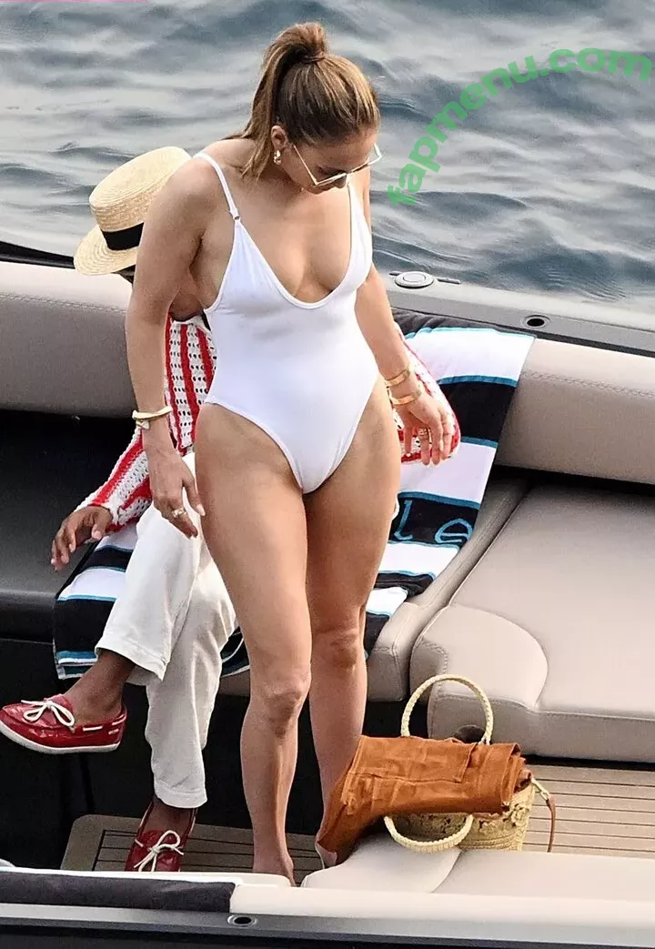 Jennifer Lopez nude photo #3340 (JLo / jennifer_jlo / jenniferlopez)