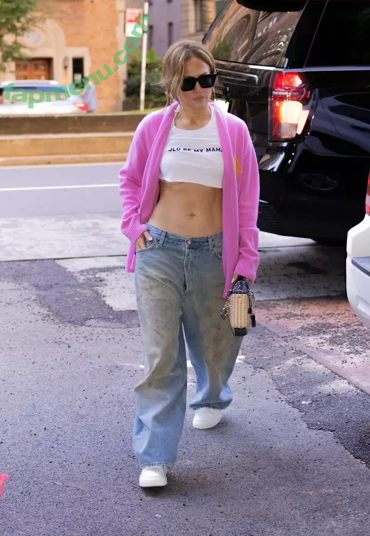 Jennifer Lopez nude photo #3351 (JLo / jennifer_jlo / jenniferlopez)