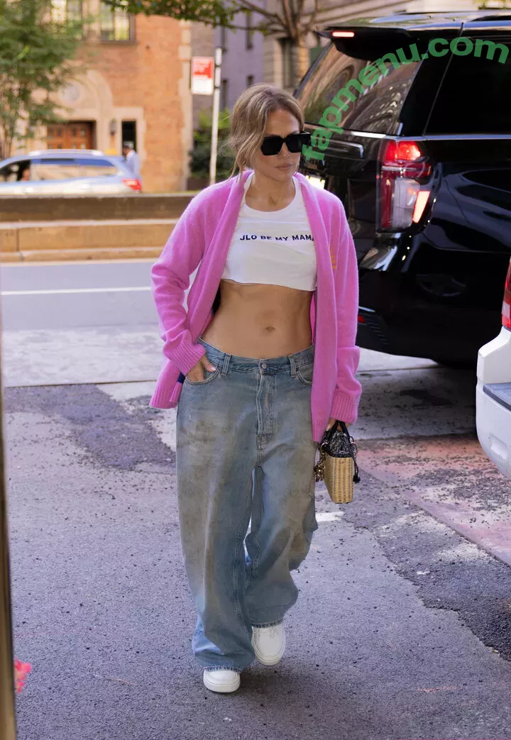 Jennifer Lopez nude photo #3353 (JLo / jennifer_jlo / jenniferlopez)