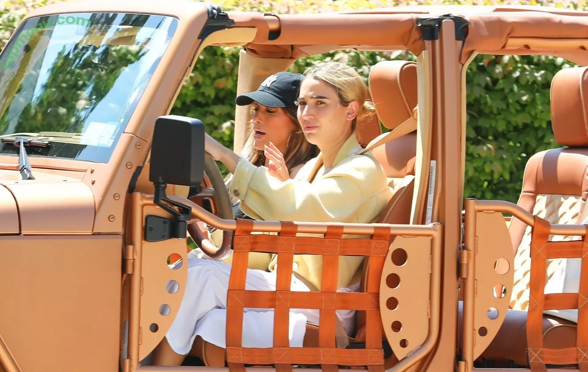 Jennifer Lopez nude photo #3392 (JLo / jennifer_jlo / jenniferlopez)