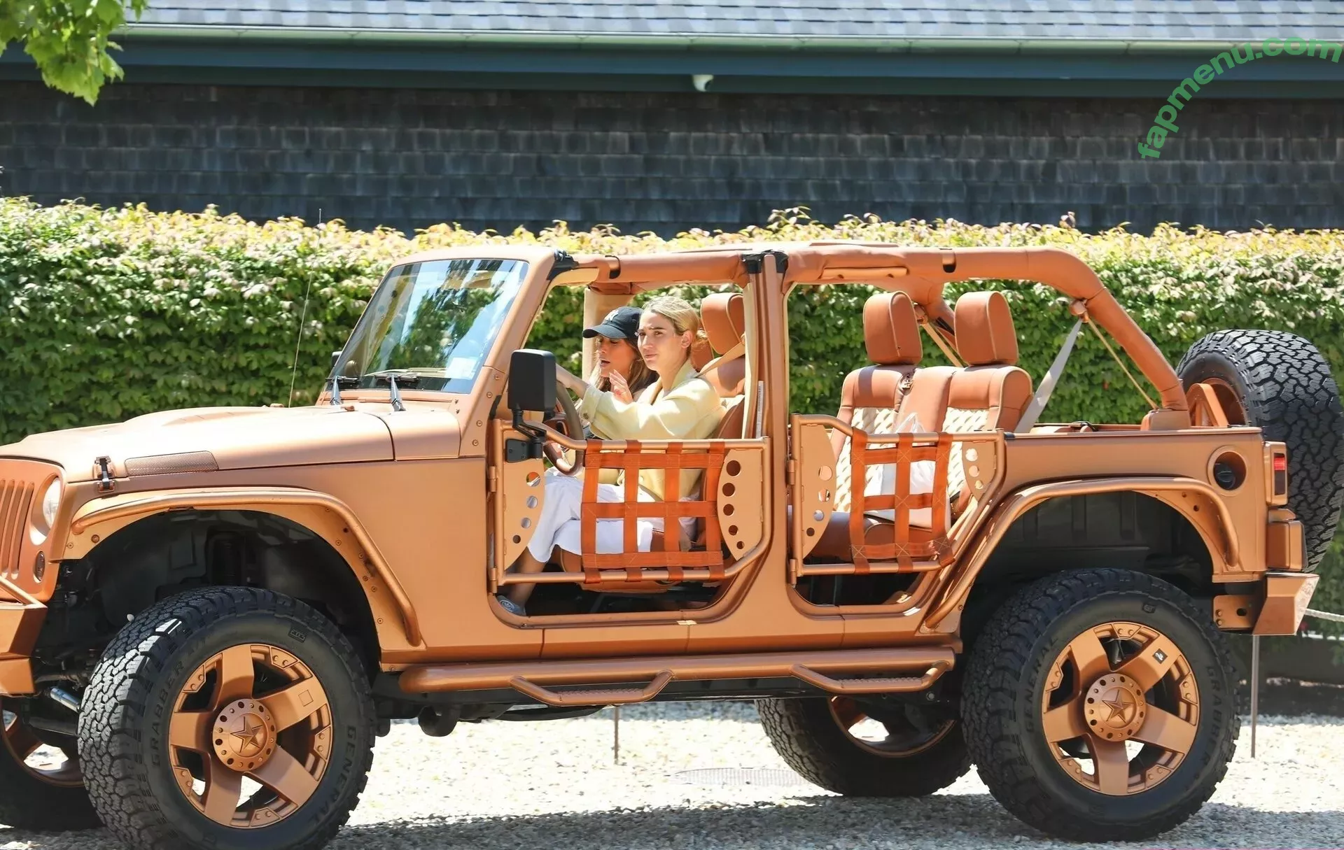 Jennifer Lopez nude photo #3394 (JLo / jennifer_jlo / jenniferlopez)