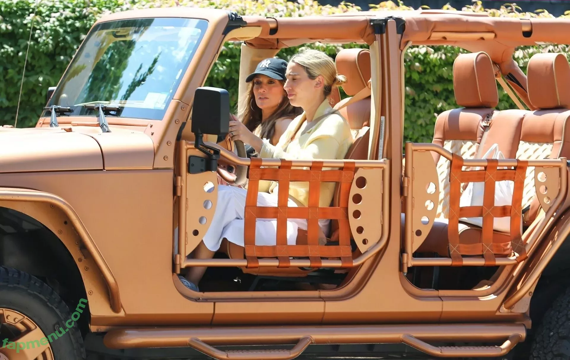 Jennifer Lopez nude photo #3395 (JLo / jennifer_jlo / jenniferlopez)