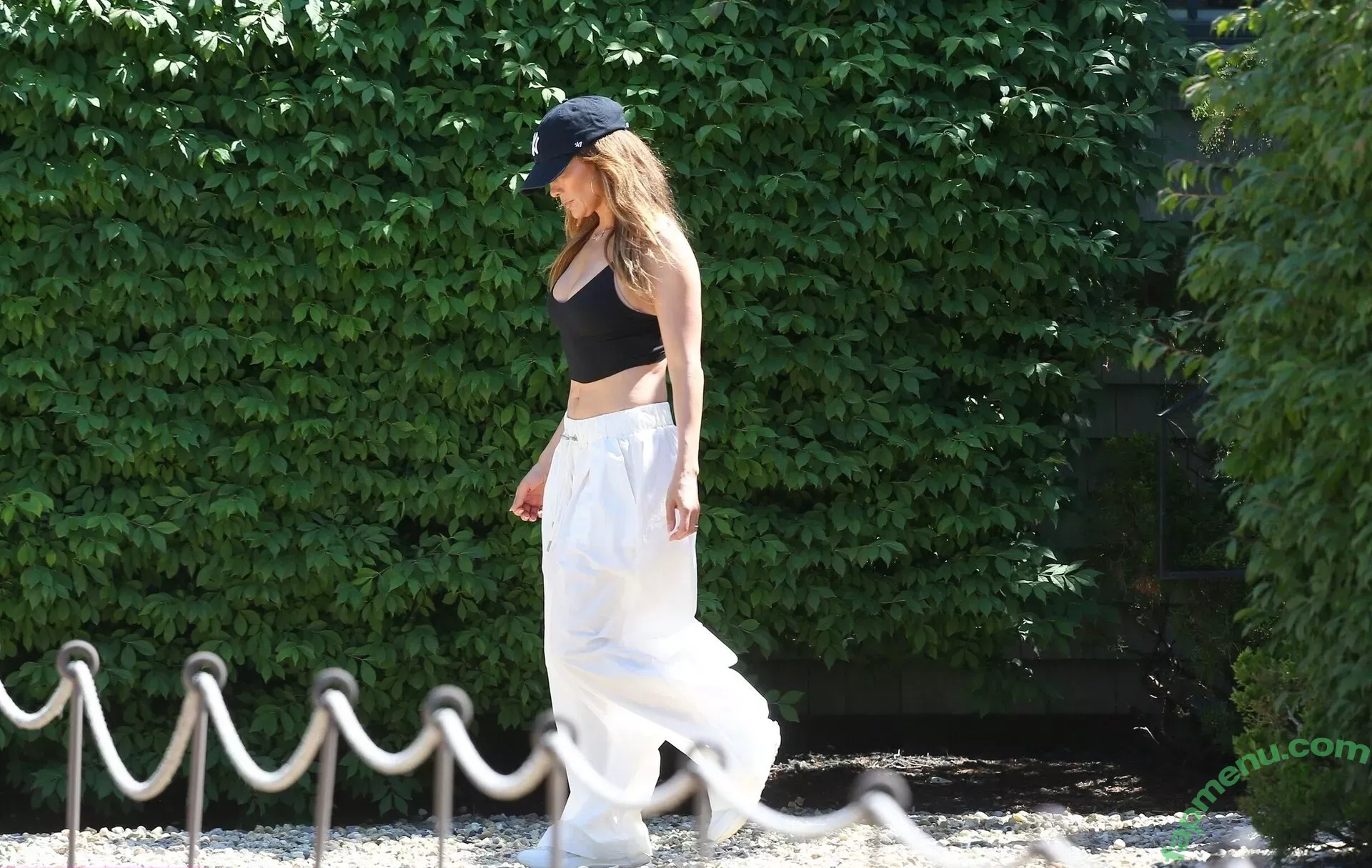 Jennifer Lopez nude photo #3403 (JLo / jennifer_jlo / jenniferlopez)