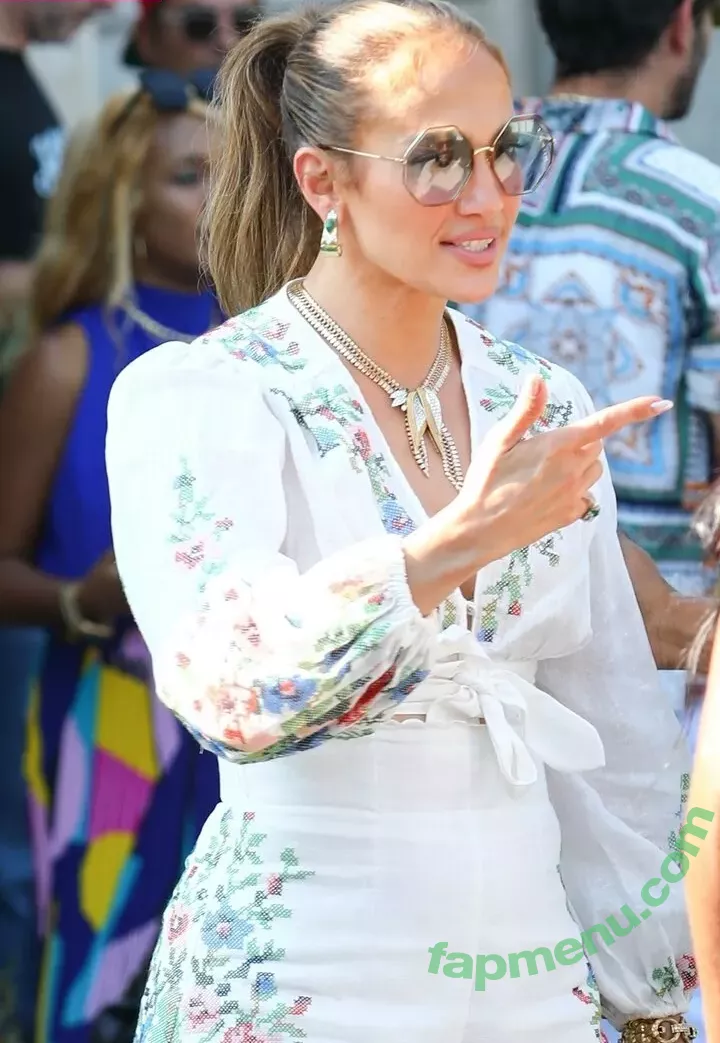 Jennifer Lopez nude photo #3478 (JLo / jennifer_jlo / jenniferlopez)