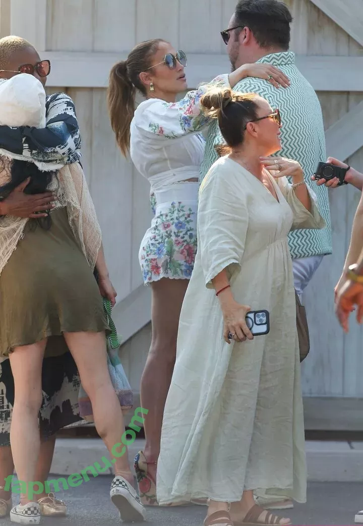 Jennifer Lopez nude photo #3500 (JLo / jennifer_jlo / jenniferlopez)