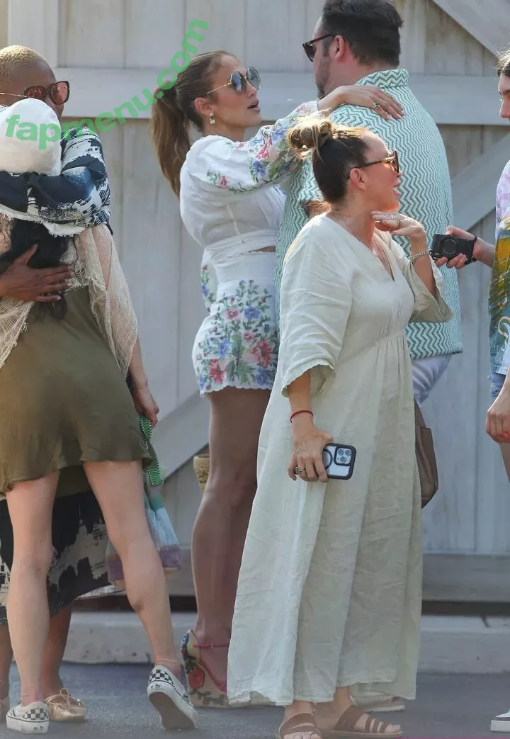 Jennifer Lopez nude photo #3501 (JLo / jennifer_jlo / jenniferlopez)