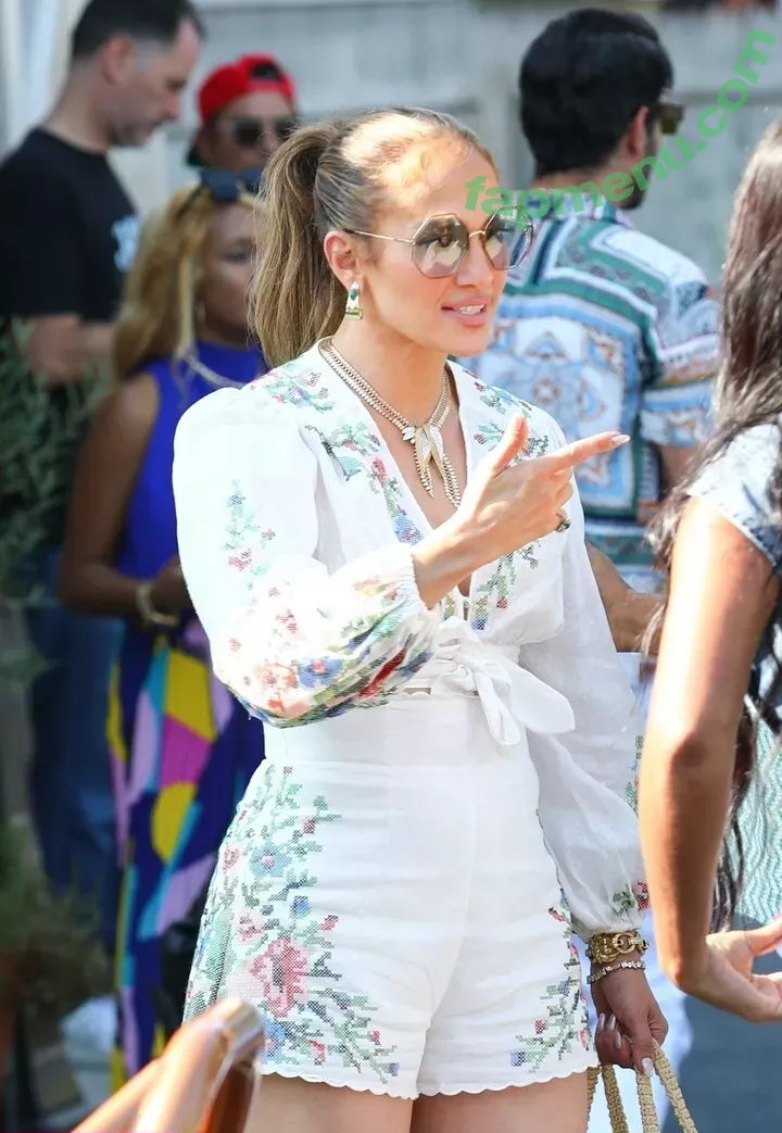 Jennifer Lopez nude photo #3502 (JLo / jennifer_jlo / jenniferlopez)