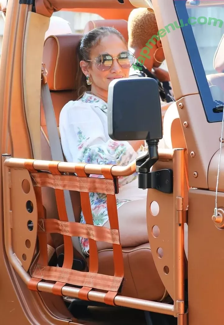 Jennifer Lopez nude photo #3532 (JLo / jenniferlopez)