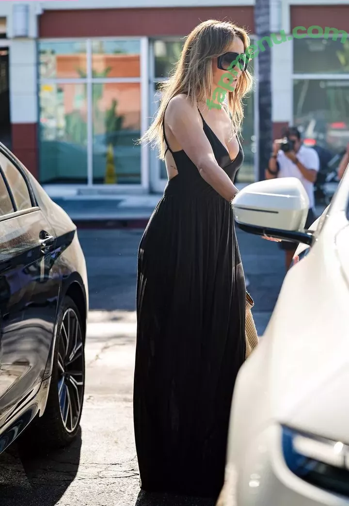 Jennifer Lopez nude photo #3582 (JLo / jenniferlopez)