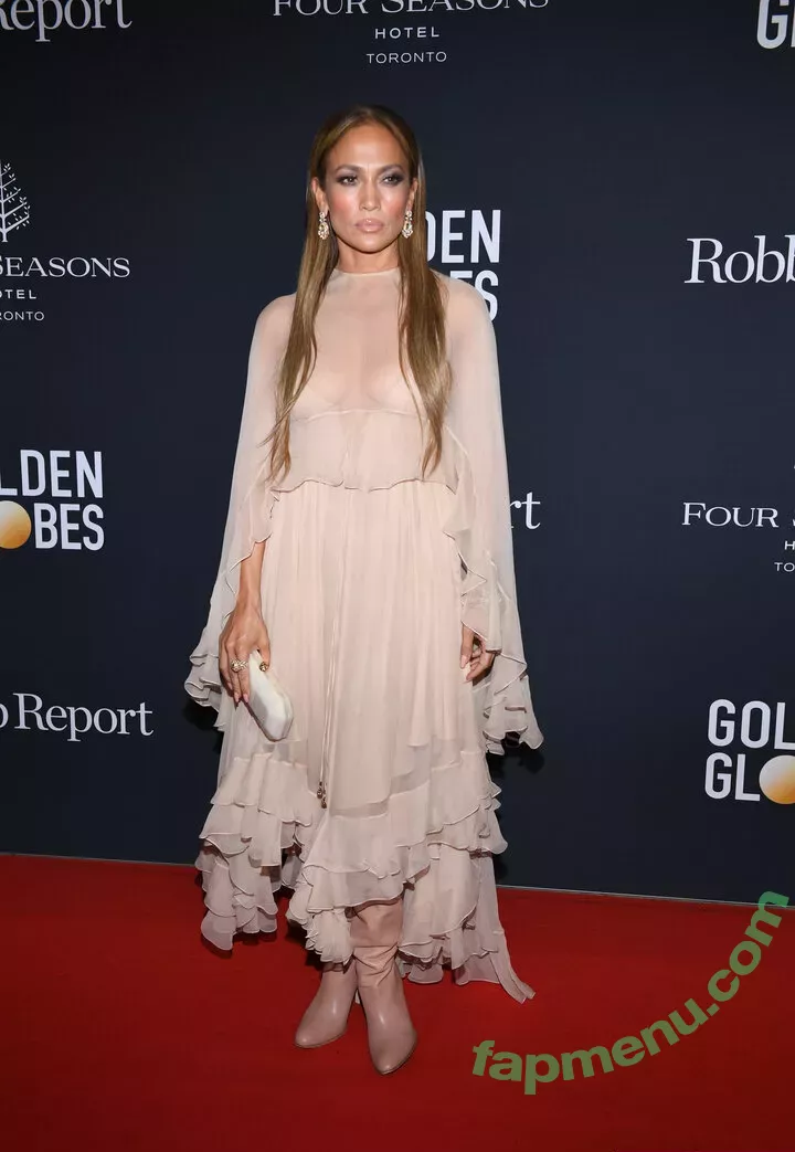 Jennifer Lopez nude photo #3650 (JLo / jenniferlopez)