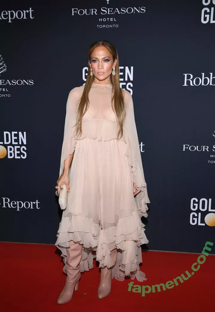 Jennifer Lopez nude photo #3651 (JLo / jenniferlopez)