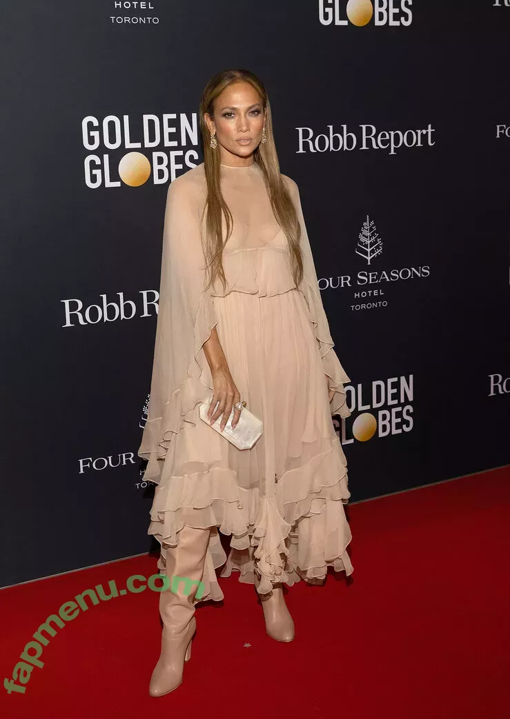 Jennifer Lopez nude photo #3654 (JLo / jenniferlopez)